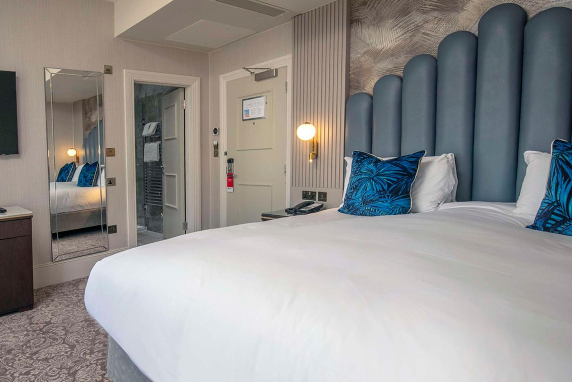 Voco The Clifton Folkestone By Ihg Hotel Exterior photo