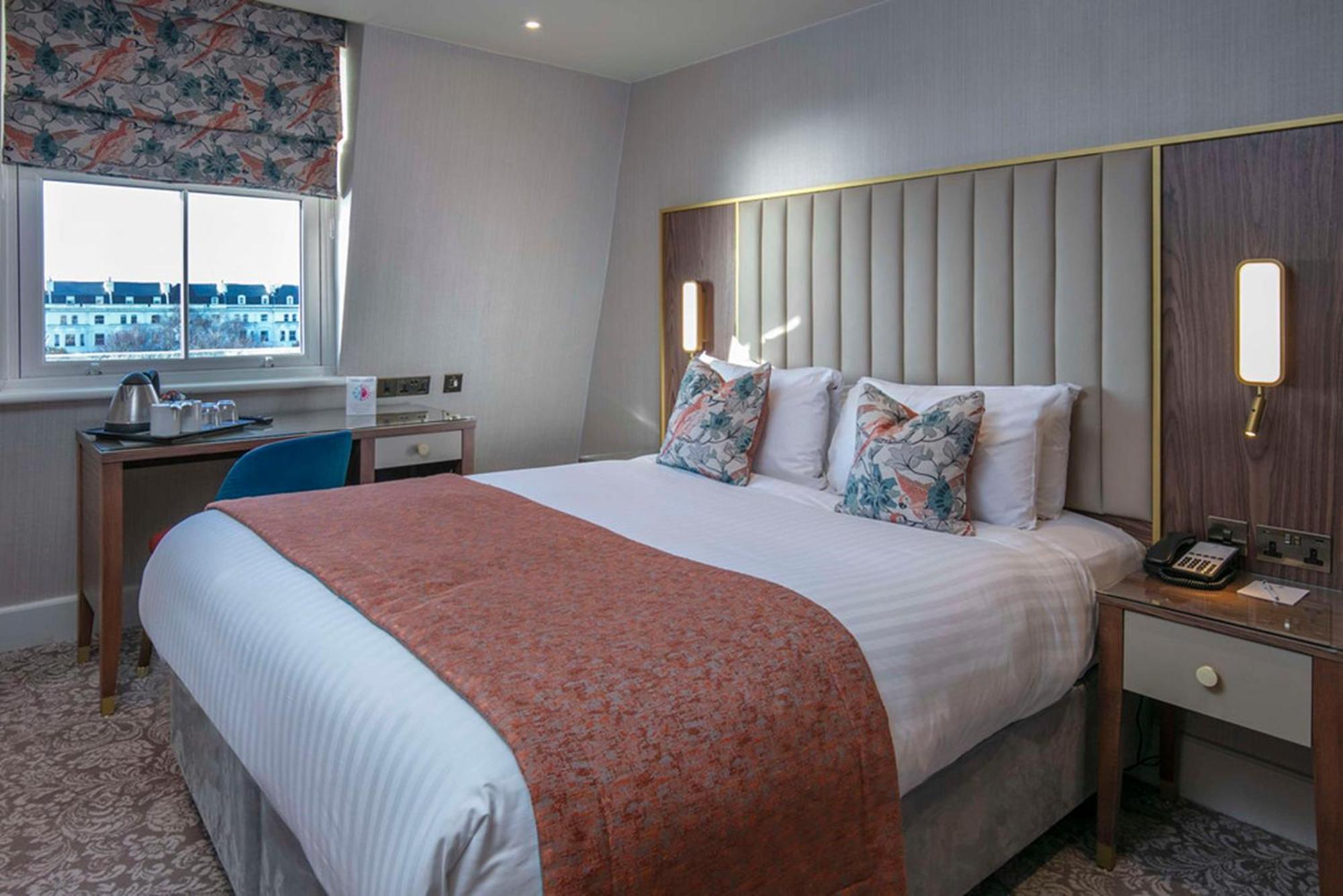 Voco The Clifton Folkestone By Ihg Hotel Exterior photo