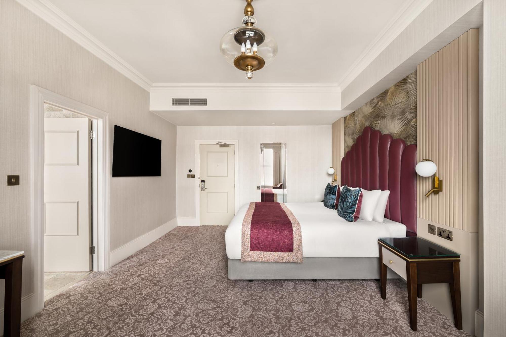 Voco The Clifton Folkestone By Ihg Hotel Exterior photo