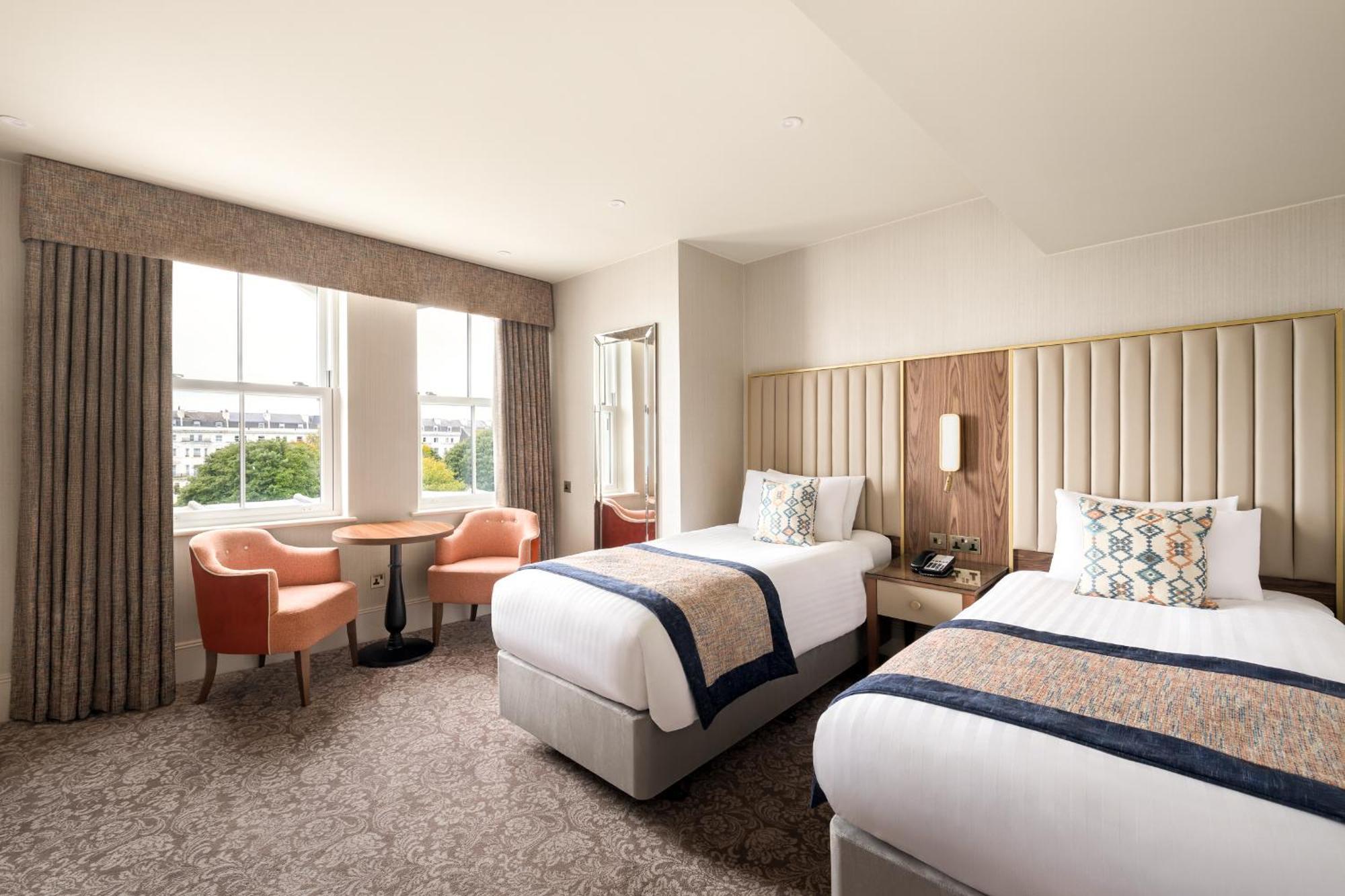 Voco The Clifton Folkestone By Ihg Hotel Exterior photo