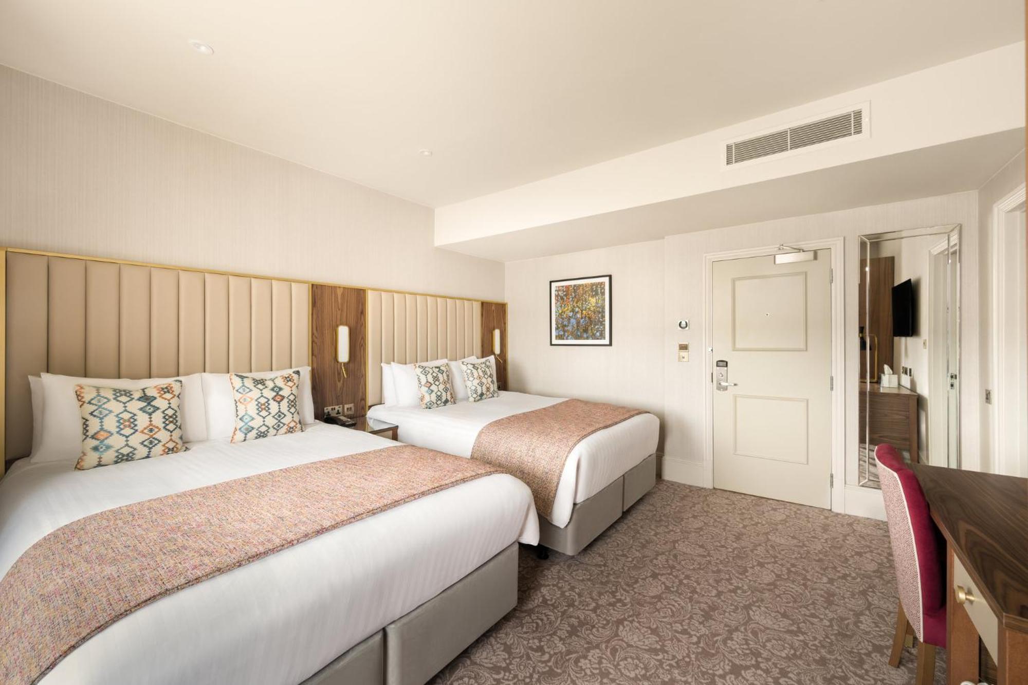 Voco The Clifton Folkestone By Ihg Hotel Exterior photo