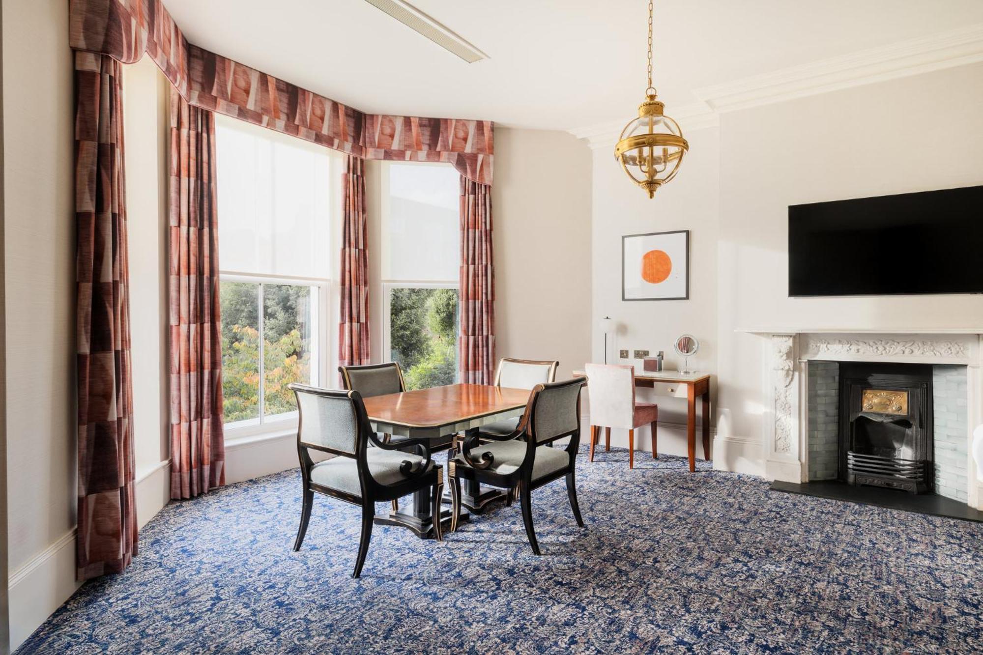Voco The Clifton Folkestone By Ihg Hotel Exterior photo
