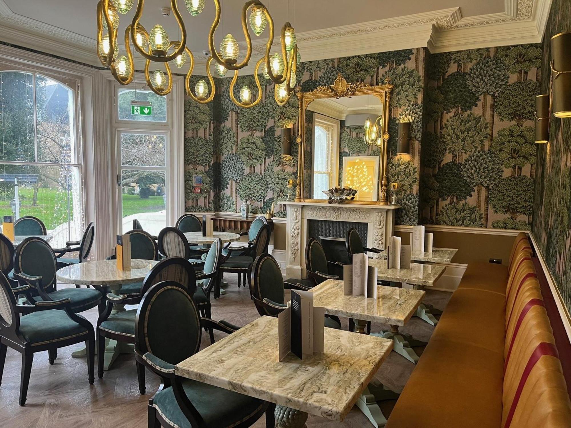 Voco The Clifton Folkestone By Ihg Hotel Exterior photo